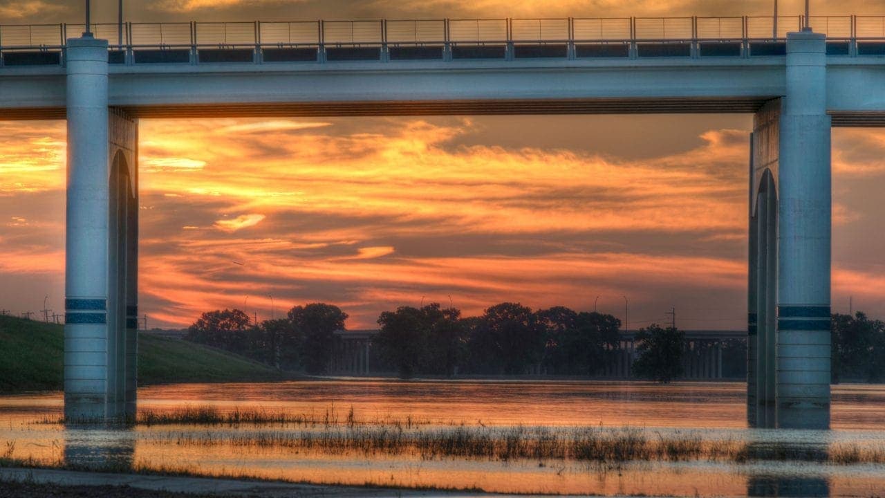 Sylvan Avenue Bridge Project, Texas - US