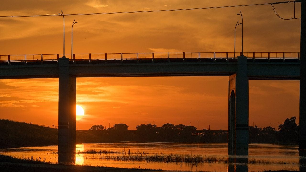 Sylvan Avenue Bridge Project, Texas - US