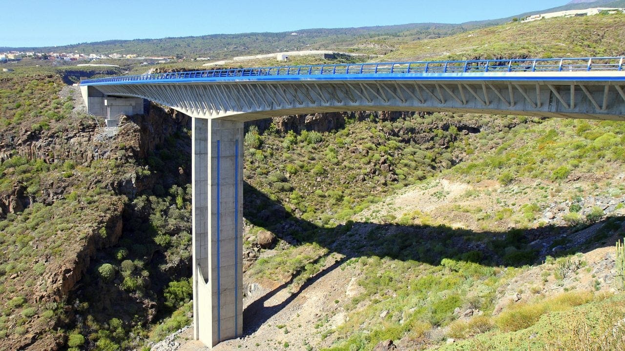 tecpresa postesado en viaductos de dovelas prefabricadas tramo adeje hasta santiago tenerife