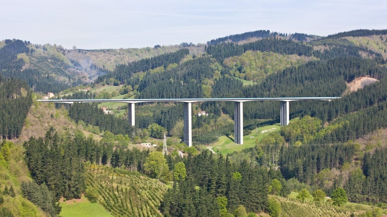 tecpresa postesado en viaductos de dovelas prefabricadas tramo mazmela, arbalan