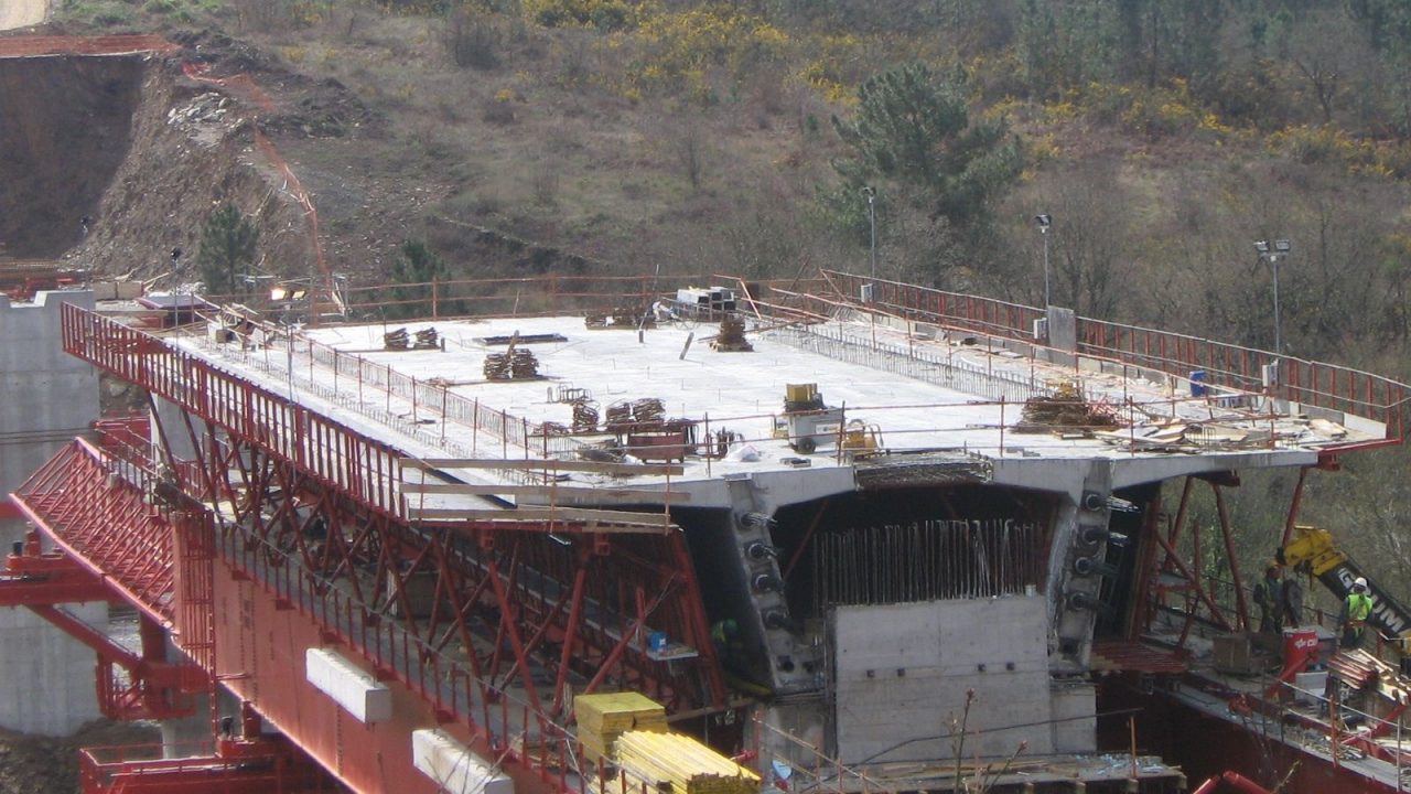 tecpresa postesado en viaductos con cimbra autolanzable Viaducto de Laxe