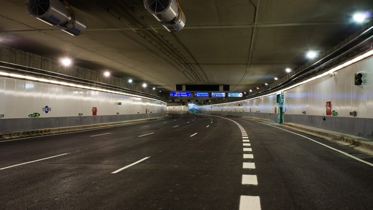 Vista del tunel de la M-30 entre Pte.Segovia a Pte.S.Isidro en Madrid