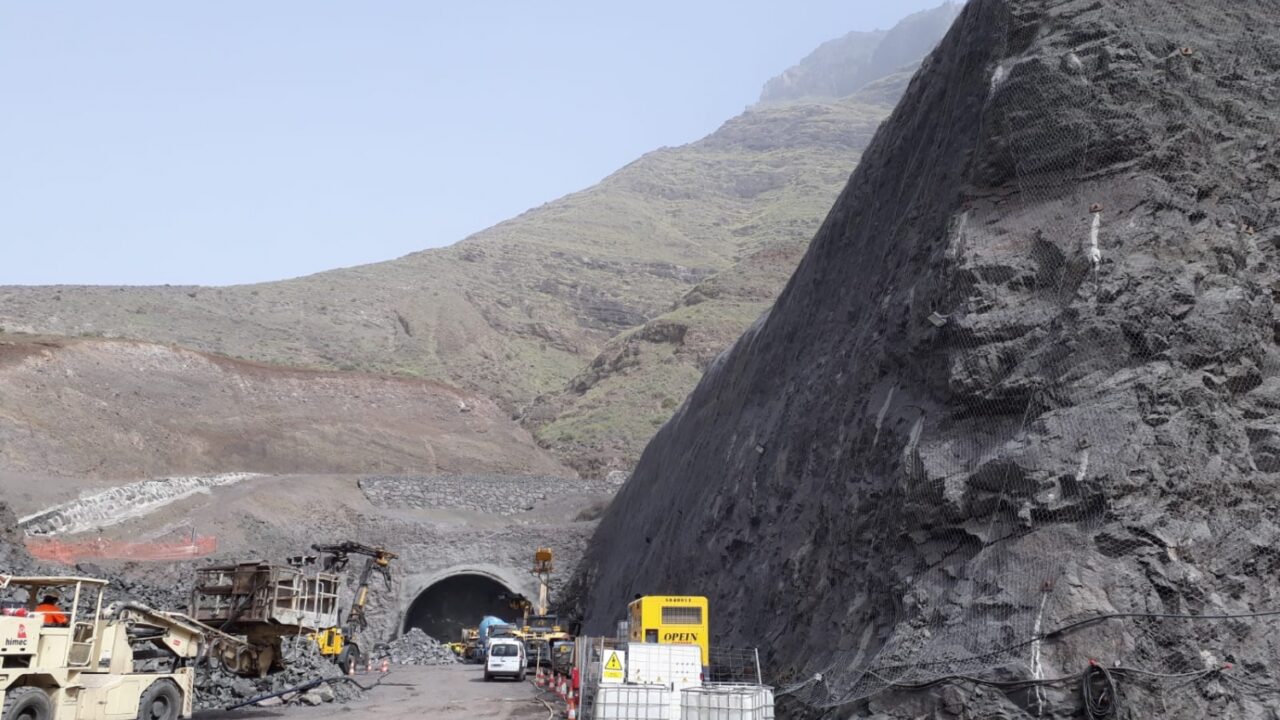 Carretera El Risco -Agaete. Las Palmas de Gran Canaria. Ferrovial Construccion