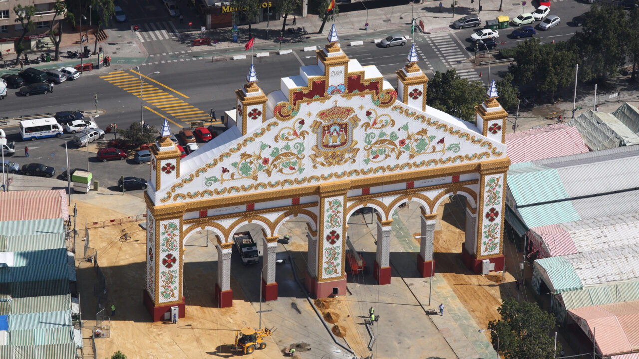 Portada Feria de Abril, Sevilla, construido por Ferrovial