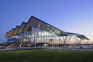 LQTerminal-2-Airport-in-Gdansk-Budimex-Ferrovial