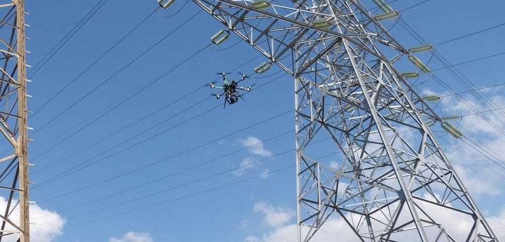 Reducir consumo de energía eléctrica con drones