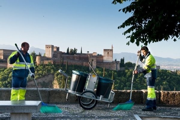 vistas alhambra y servicios de limpieza de granada