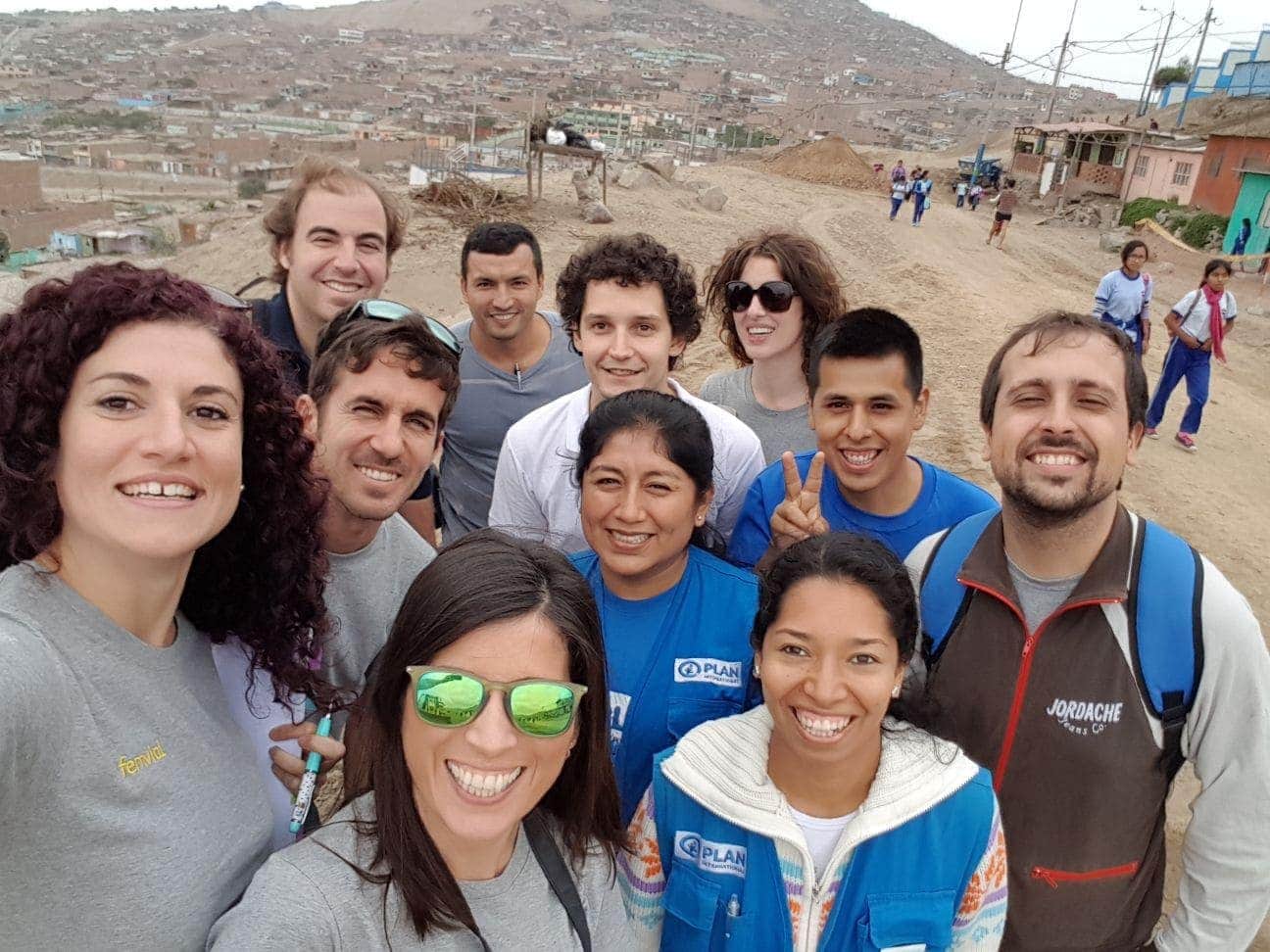 Group of volunteers in Ventanillas