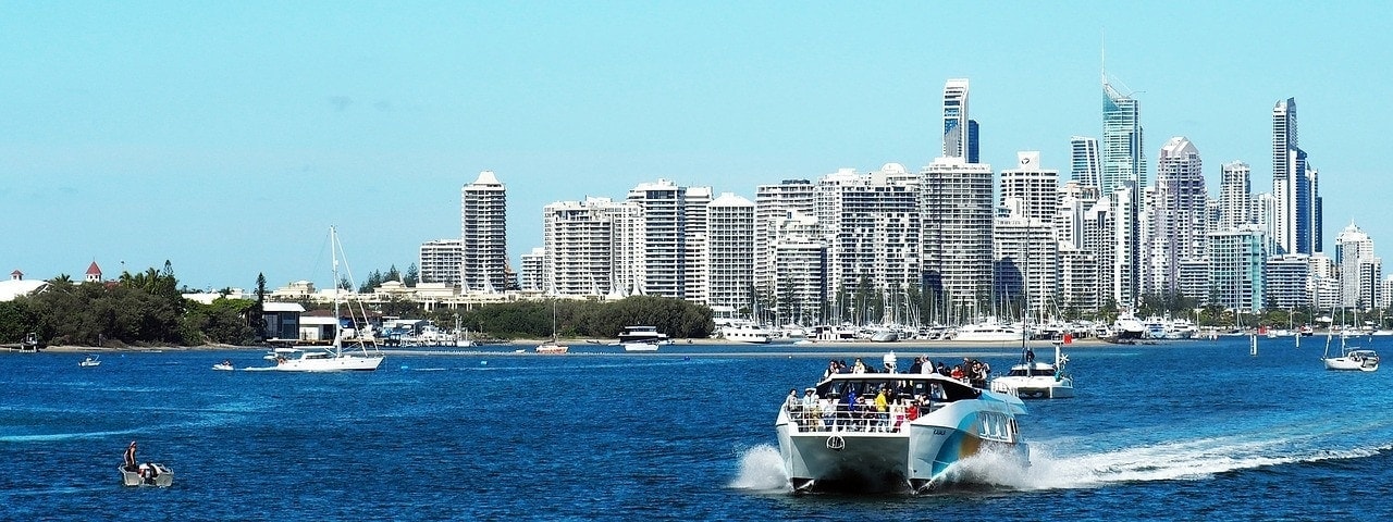 Image of the Australian Gold Coast, mix of sea, beach and offices