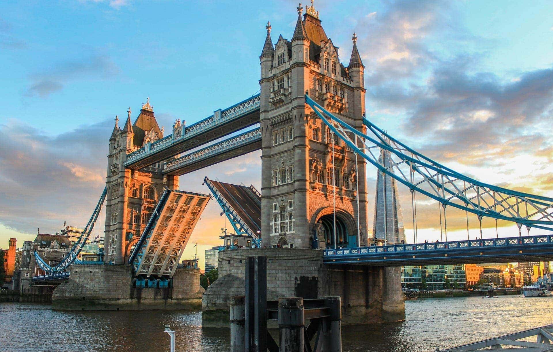 puentes de la torre de Londres, puentes de Europa