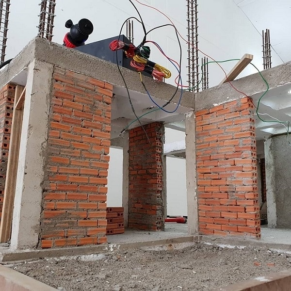 Construcción de casas en miniatura con técnicas de verdad