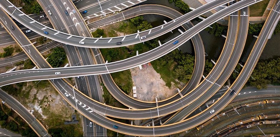 vista aérea de interseccion de carreteras