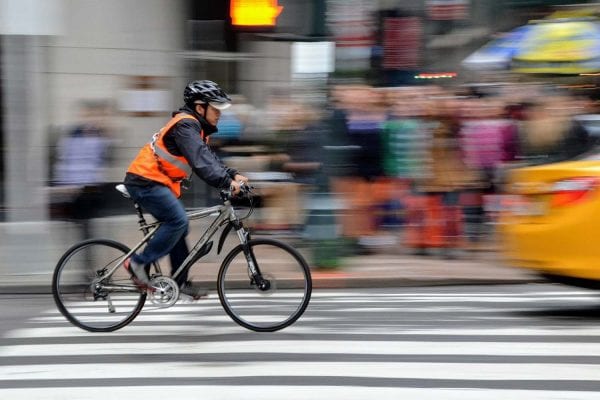 transporte urbano en bicicleta