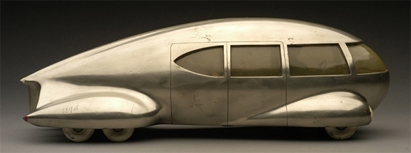 Norman Bel Geddes's teardrop-shaped vehicle