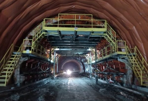 The La Paz tunnel