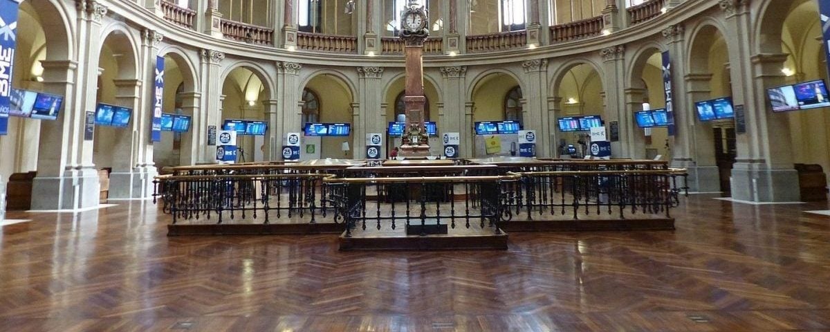 Interior of the Palacio de la Bolsa Madrid