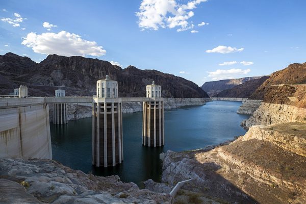 Hoover Dam, The ‘bathtub ring’ of Lake Mead clearly shows where the water level once stood
