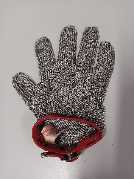 Fishmonger's glove