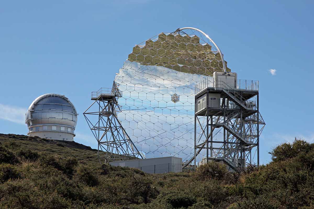 El telescopio MAGIC en el Roque de los Muchachos