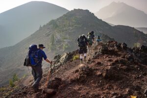 Las excursiones, el senderismo y el camping son algunas de las actividades al aire libre son populares entre los turistas.