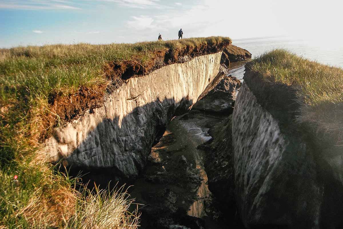 Coastal erosion reveals the permafrost in Alaska