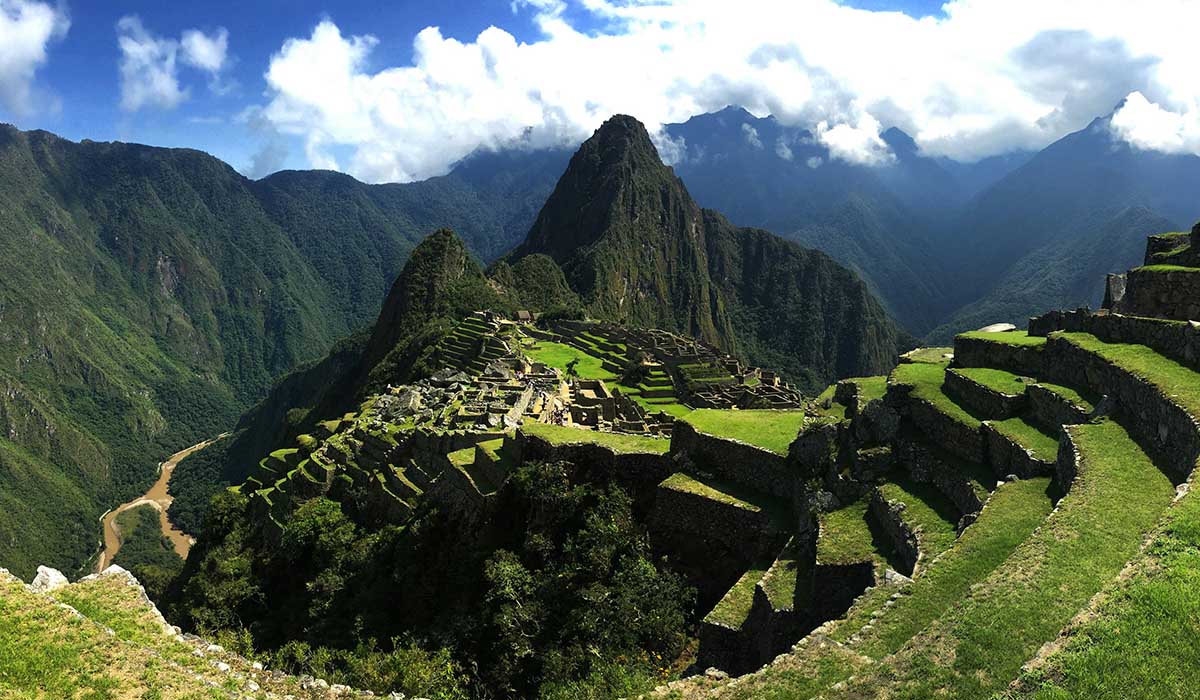 Terrazas de cultivo en Machu Picchu, Perú.