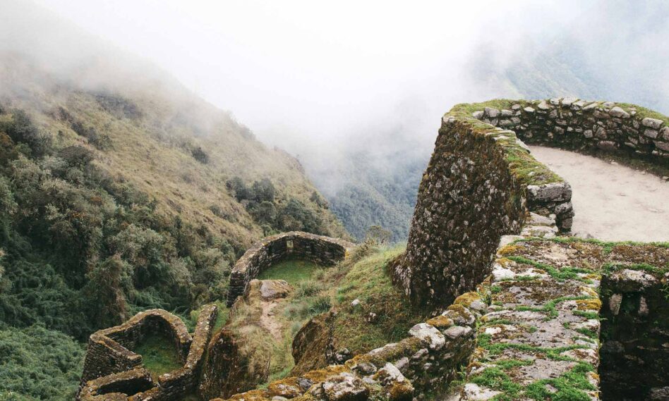 Antiguo camino inca en Cusco, Perú.