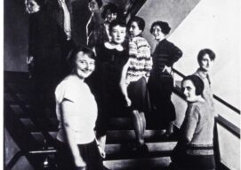 Alumnas de la clase de tejido de la Bauhaus en 1927