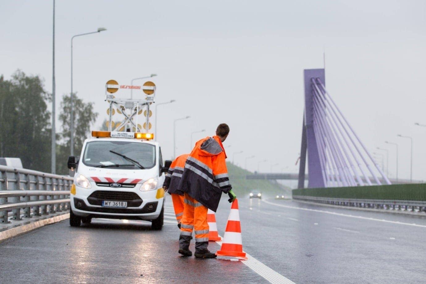 mantenimiento de carreteras polonia contrato