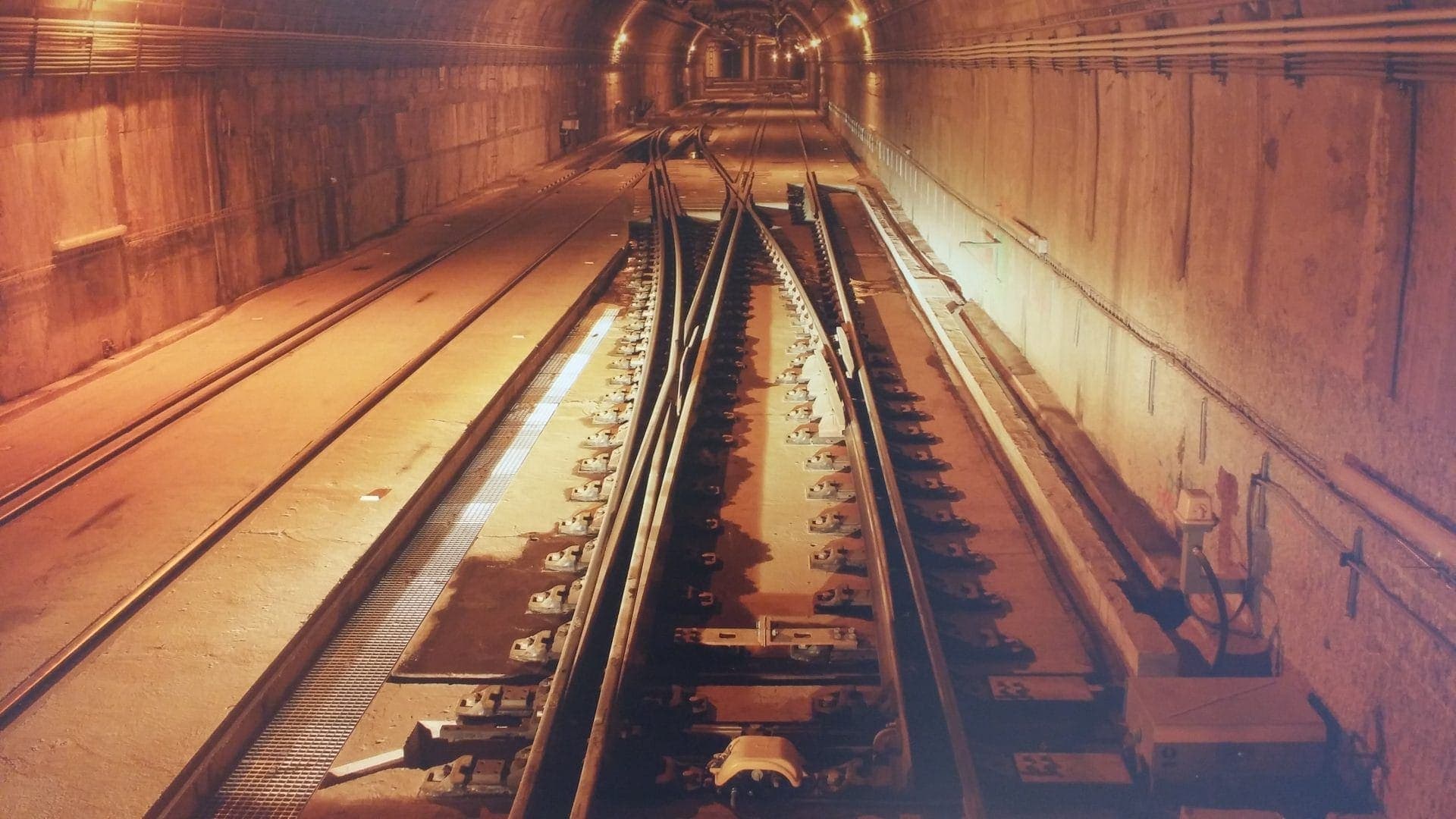 Imagen de un túnel de la red ferroviaria
