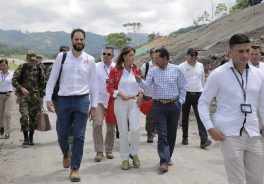 Imagen de un momento de la visita de la vicepresidenta de Colombia a la ruta del cacao
