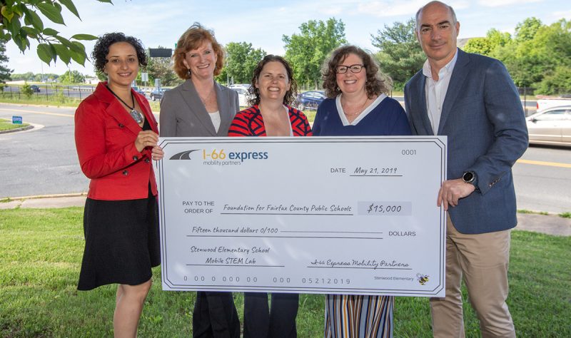 La autopista I-66 Express promueve la formación STEM en las escuelas públicas de Fairfax, Virginia.