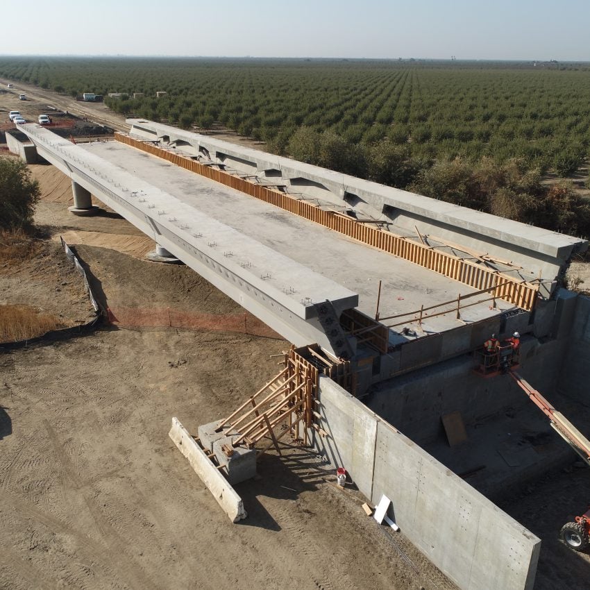 Viaduct Poso Creek Record Time Completion California High Speed Rail
