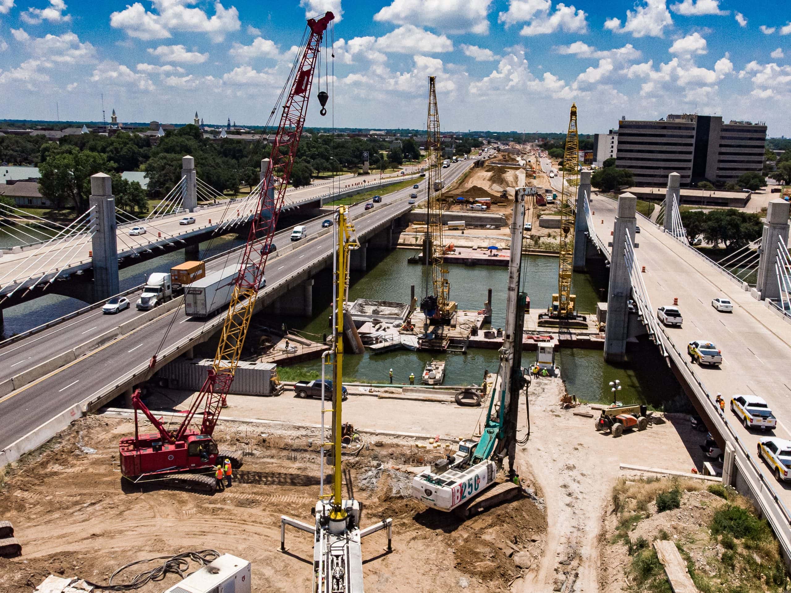 Award of a toll road widening project in Brazil Ferrovial